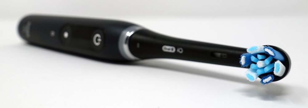 Oral-B iO electric toothbrush black onyx