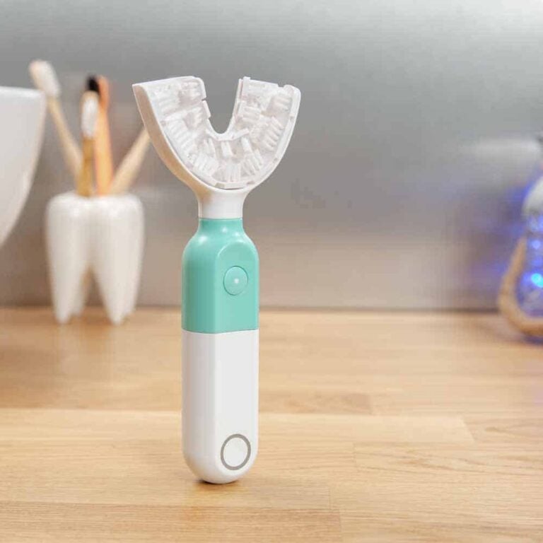 Mouthpiece toothbrushes: think twice before you buy 2