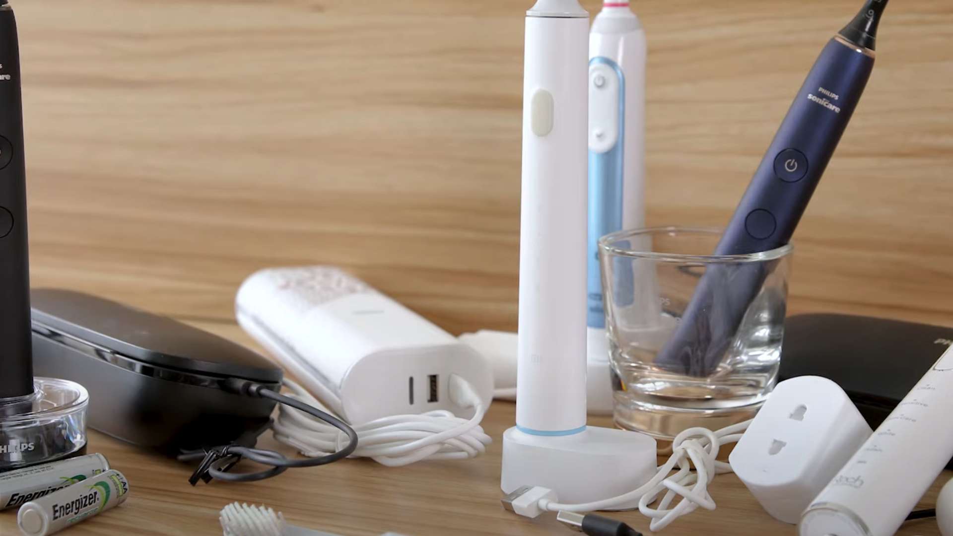 How to charge an electric toothbrush 1