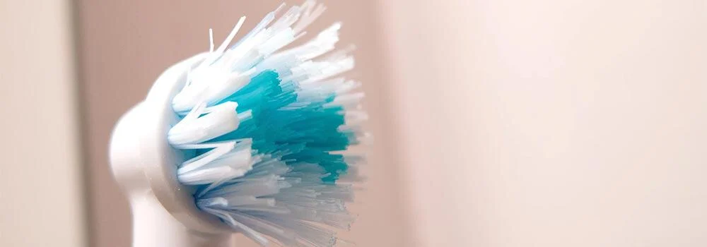 Best electric toothbrush for receding gums & sensitive teeth 2023 23