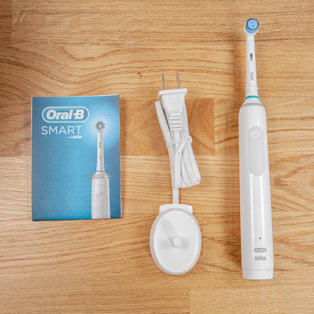 Oral-B Smart 2000 box contents