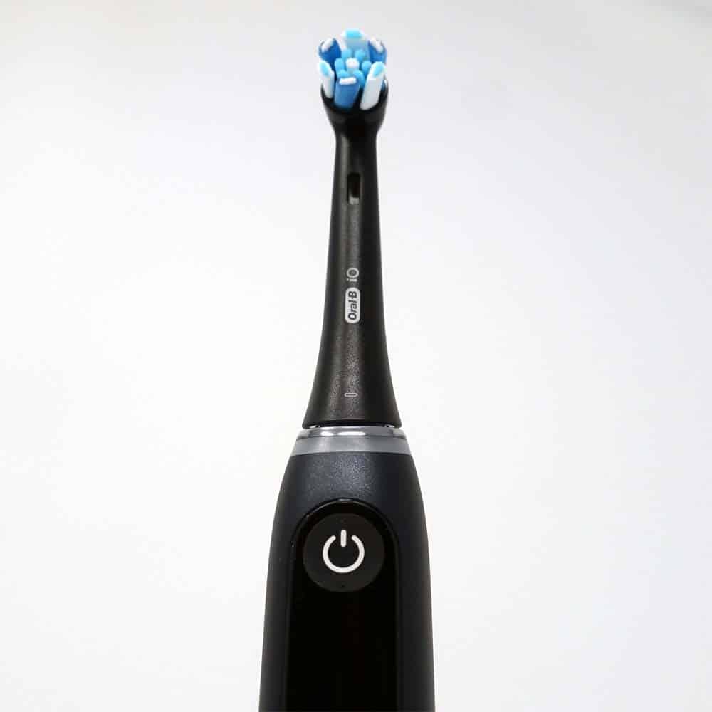 Oral-B iO Series 9 toothbrush in onyx black colour