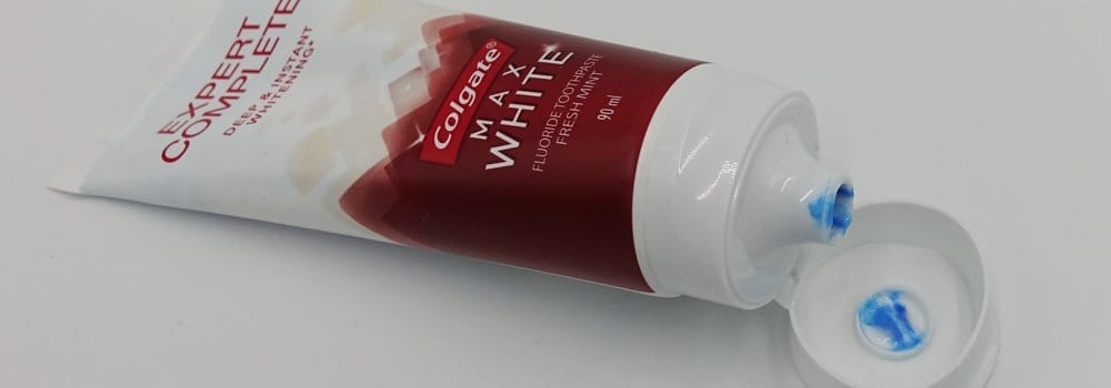 Colgate Max White Expert Complete Whitening Toothpaste Review 4