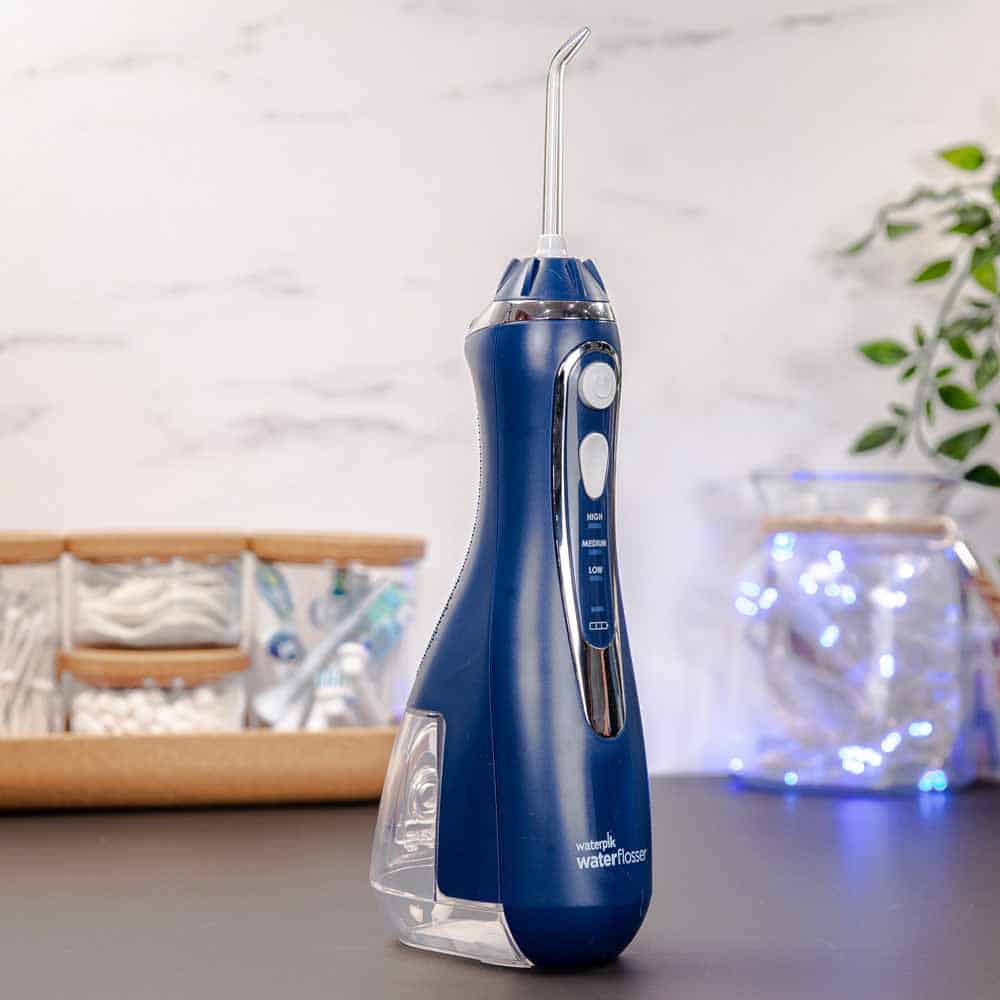 600 ML Dental Oral Irrigator with 3 Modes Cordless Water Flossers 6 Multifunction Jet Tips LED Display 10 Adjustable Water Pressure IPX7 Waterproof Household Portable Tooth Cleaner 