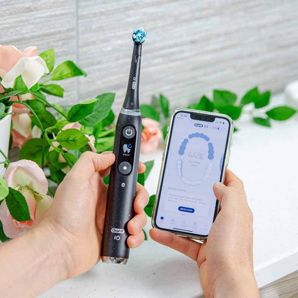 Oral-B iO toothbrush and smartphone app