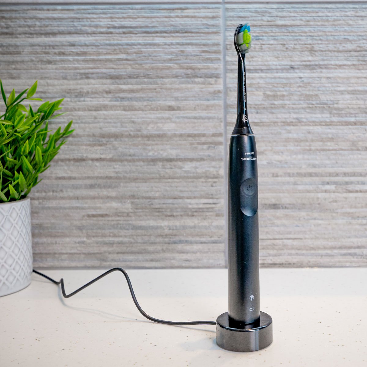 Using an electric toothbrush abroad 1