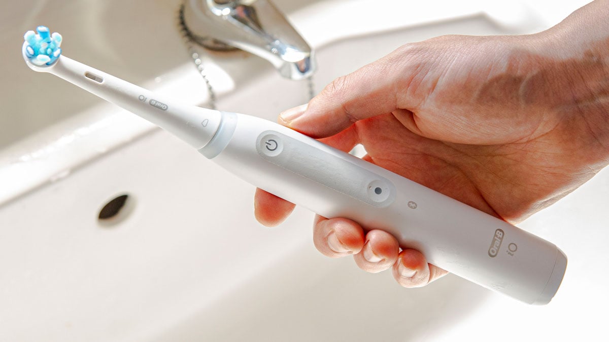 Oral-B iO4 Review 1