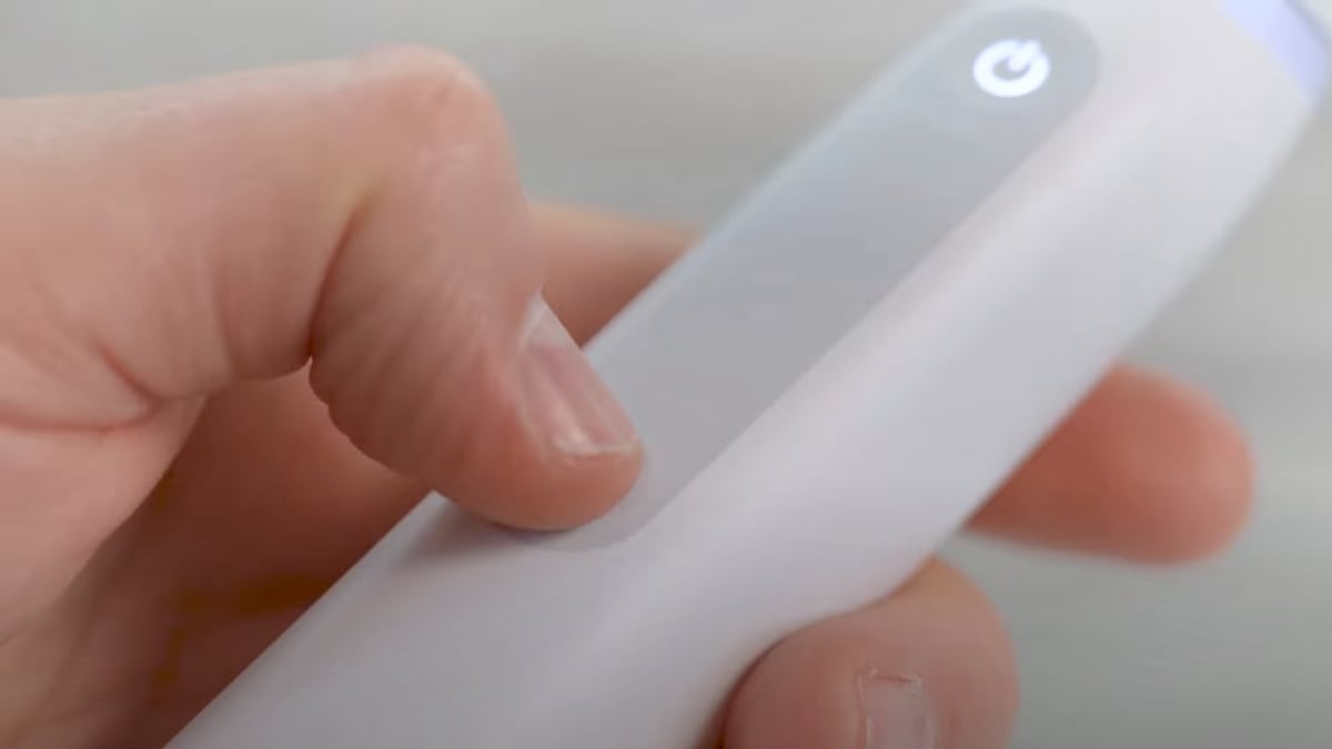 io3 power mode button being pressed