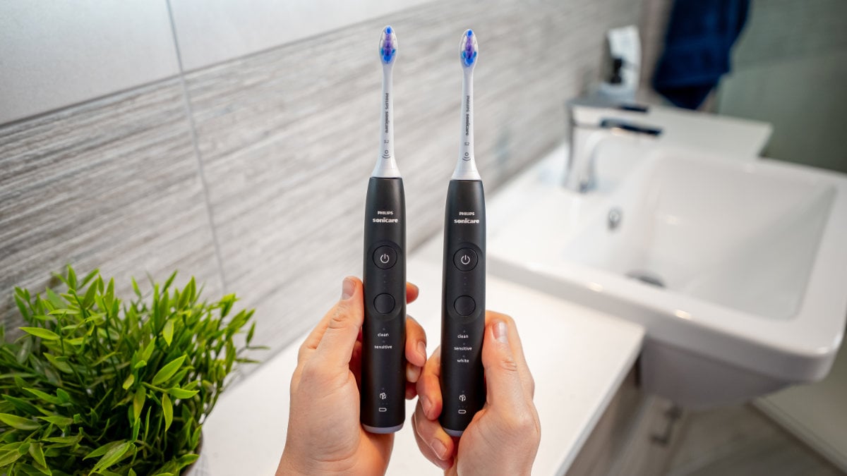 Sonicare Series 6100 being held next to Series 6500
