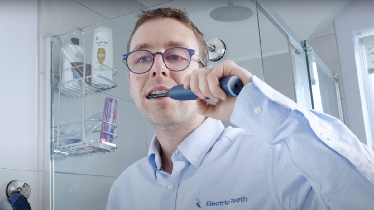 Jon Love brushing teeth with Sonicare Series 7100