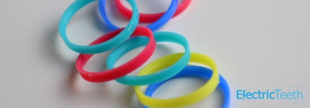 Group of Oral-B coloured rings together