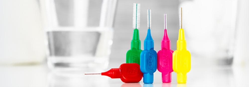 Best Interdental Brushes – A Guide To Buying & Using Them 9
