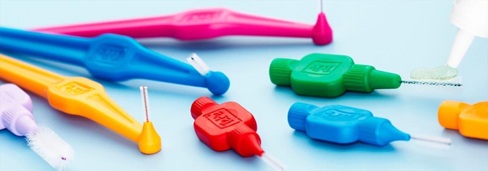 Best Interdental Brushes – A Guide To Buying & Using Them 1