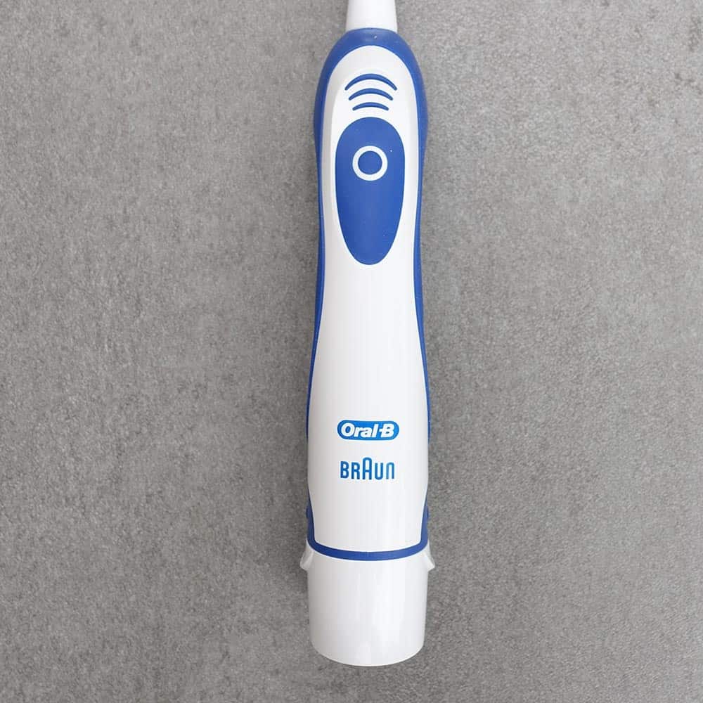 Oral-B Pro-Health Clinical Battery Toothbrush Review 11