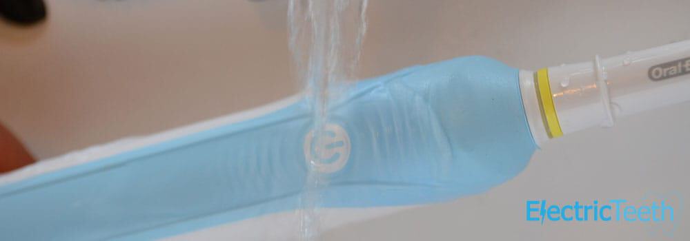 Can electric toothbrushes get wet? 2