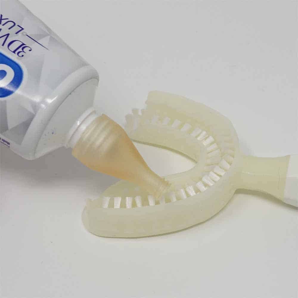 Toothpaste applicator