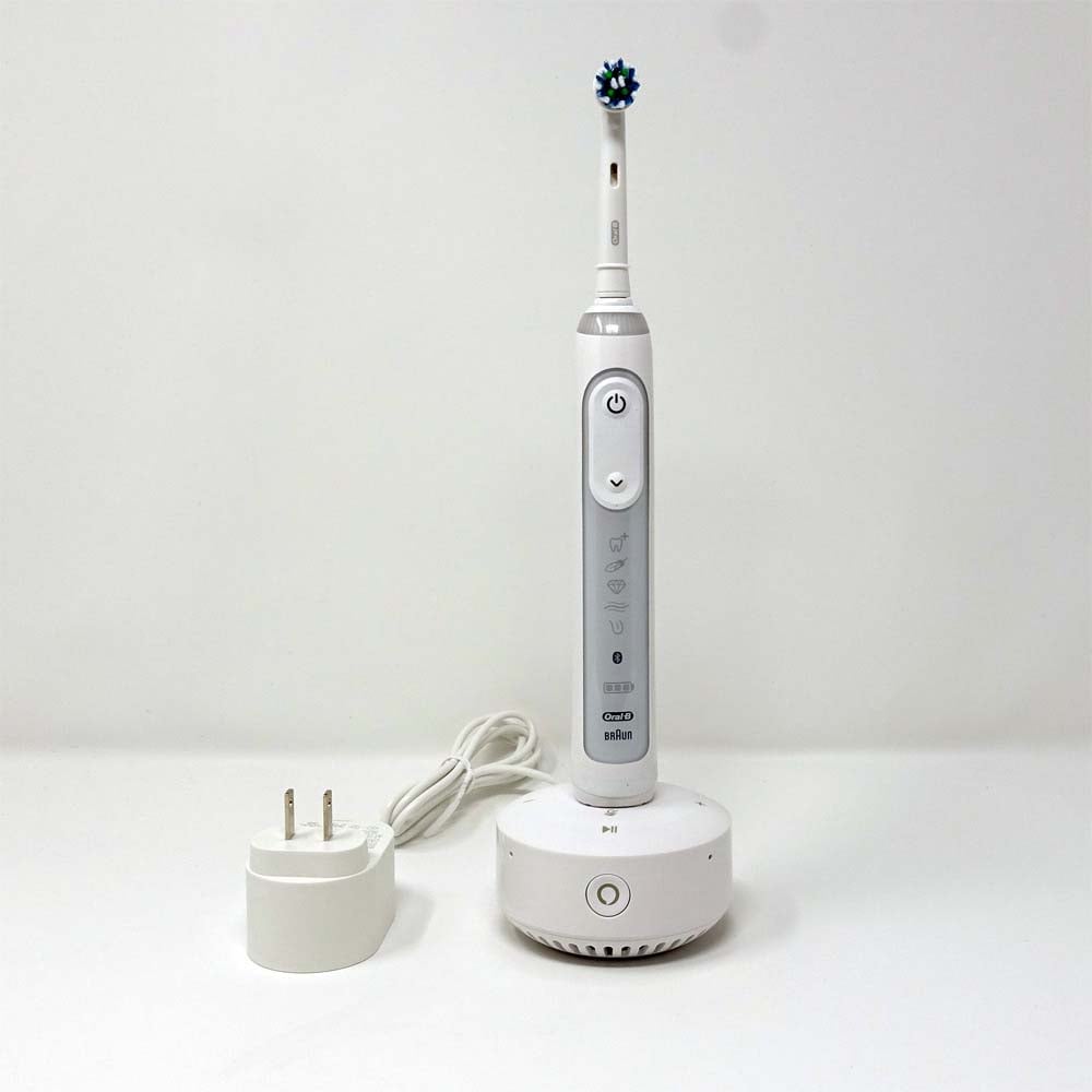 Genius Pro 8000 on Oral-B Guide charging stand