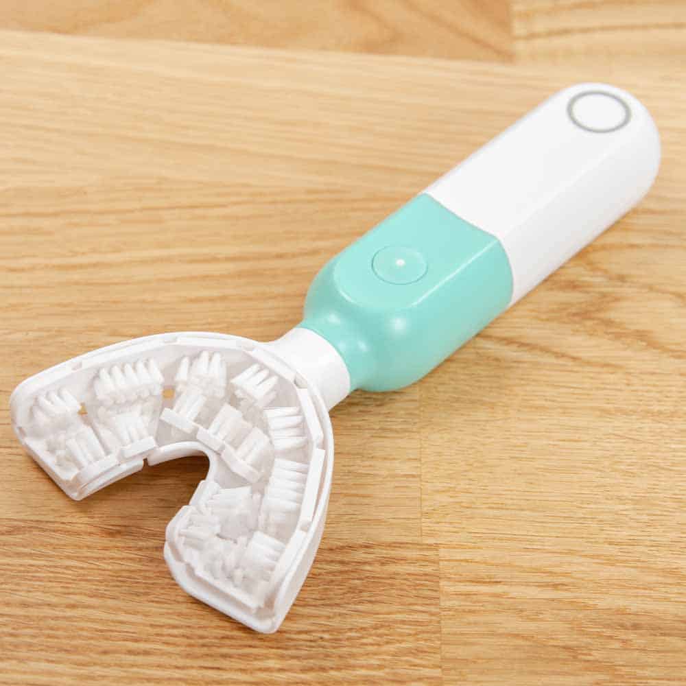 SymplBrush Review - The best mouthpiece toothbrush to date 2