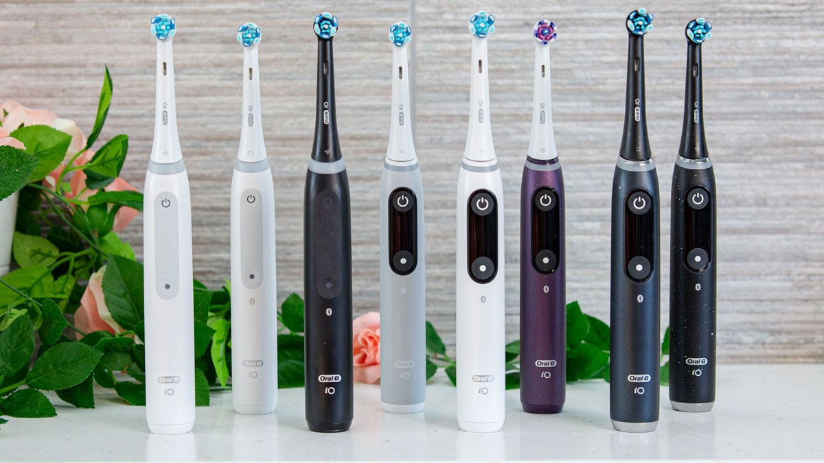 All Oral-B iO Series toothbrushes side by side