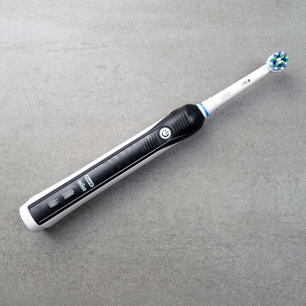 A guide to sharing an electric toothbrush 3