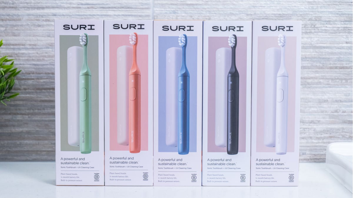 SURI 2.0 colourways in boxes